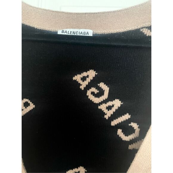 Balenciaga Jacquard Motif Logo Intarsia Cardigan - Picture 14 of 16